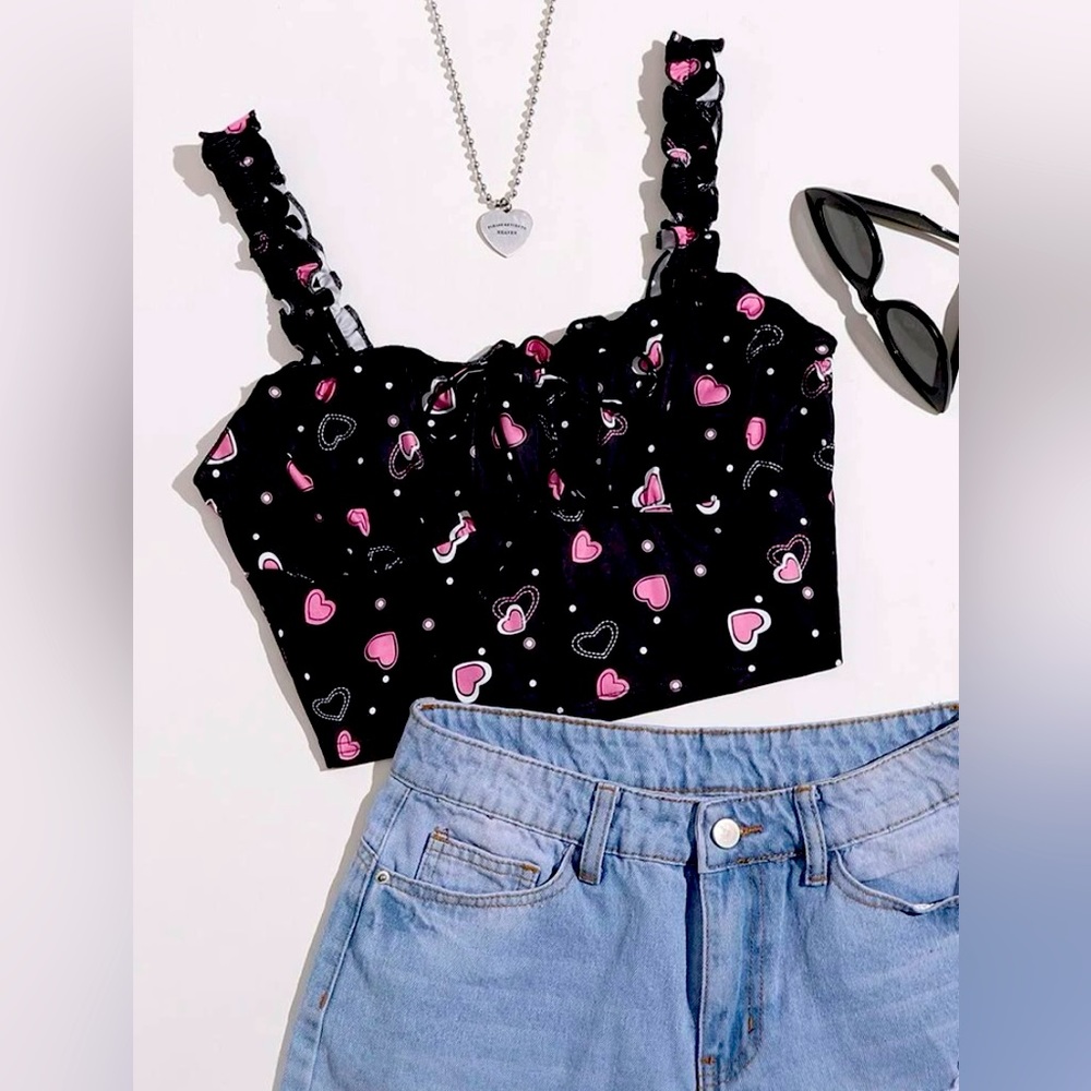 Tie Front Ruched Bust Heart Print Top